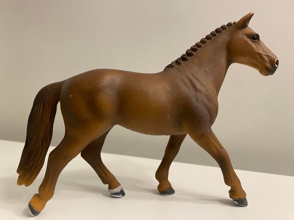 Schleich Hannoveraan Merrie ~ 13729, Ophalen of Verzenden, Zo goed als nieuw, Paard, Beeldje of Figuurtje
