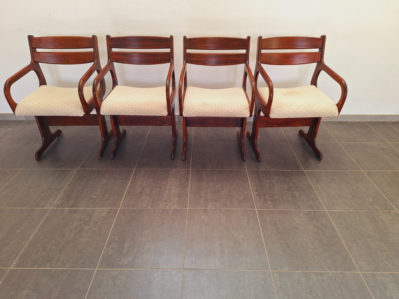 Vintage brutalist stoelen set/4 midcentury, Ophalen, Gebruikt, Bruin