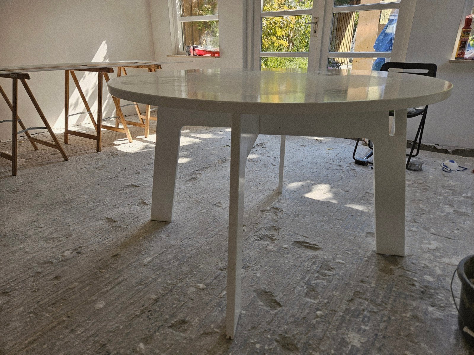 Ronde eettafel - wit VTwonen, Huis en Inrichting, Ophalen, Gebruikt, Rond, Modern