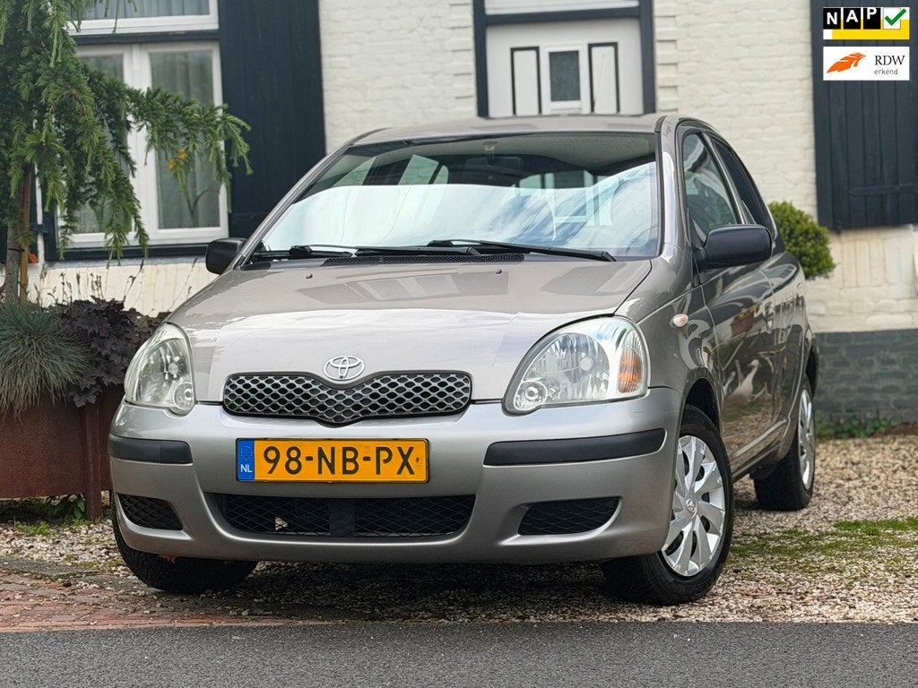 Toyota Yaris 1.0 VVT-i Terra MMT|Automaat|Goed onderhouden|, Auto's, Gebruikt, 31 €/maand, 4 cilinders, 400 kg