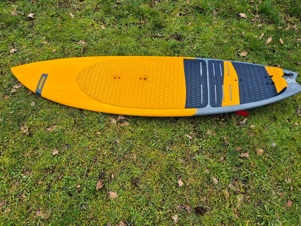 F-One Mitu Pro Flex Kitesurf Board 5'8, Watersport en Boten, Twintip, Ophalen of Verzenden, 4 m² of minder