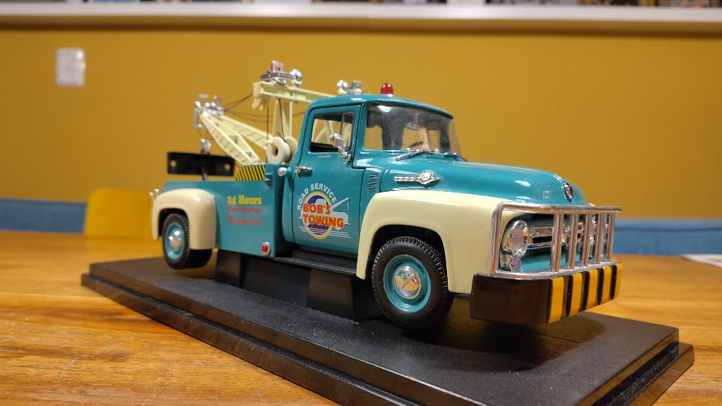 Ford F100 Tow Truck - 1956 - 1:18 - Welly, Hobby en Vrije tijd, Modelauto's | 1:18, Ophalen of Verzenden, Nieuw, Auto, Welly