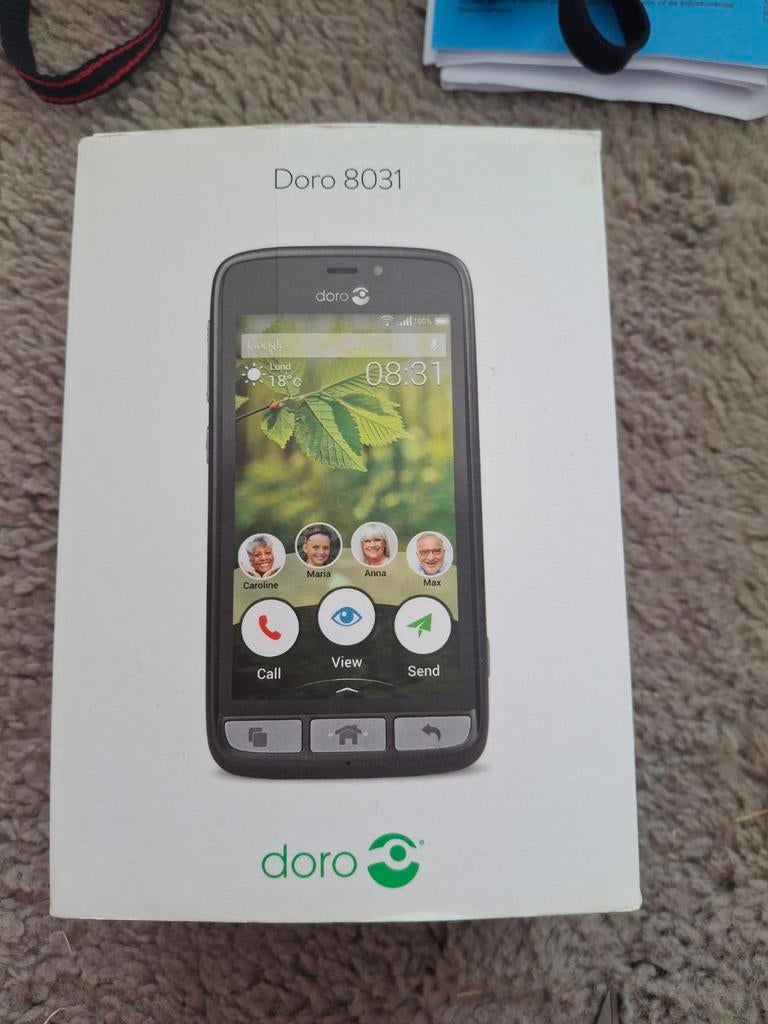 Doro 8031 telefoon voor ouderen, Ophalen