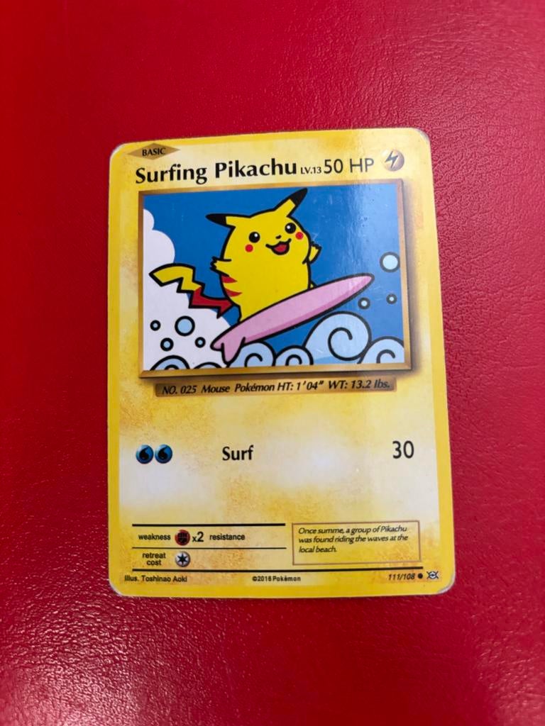 Surfing Pikachu Pokémon Kaart - 2016 Promo 111/108, Ophalen, Gebruikt, Losse kaart