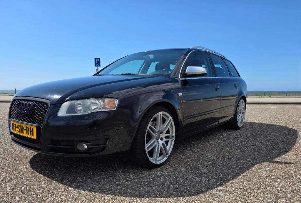Audi A4  phantom zwart 1.8 t Quattro apk tot 17-02-27, 4 cilinders, Handgeschakeld, 1600 kg, 84 €/maand