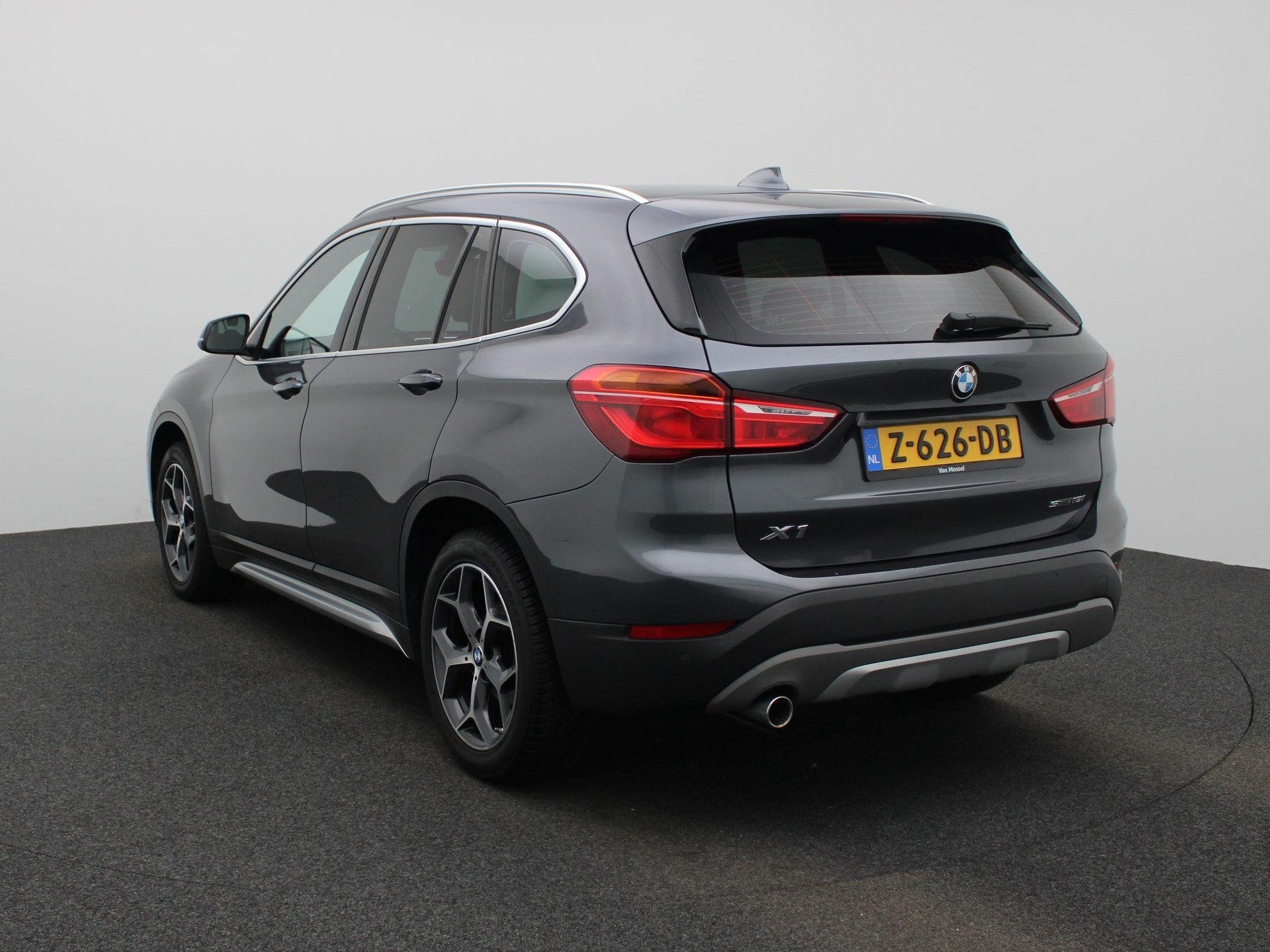 Foto 2 van BMW X1 sDrive18i High Executive | Wordt Verwacht | Panoramda