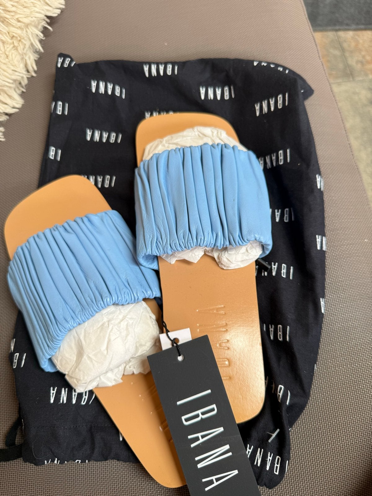 Nieuwe Ibana Leren Slippers Maat 38 - Lichtblauw, Ophalen of Verzenden, Nieuw, Blauw, Slippers