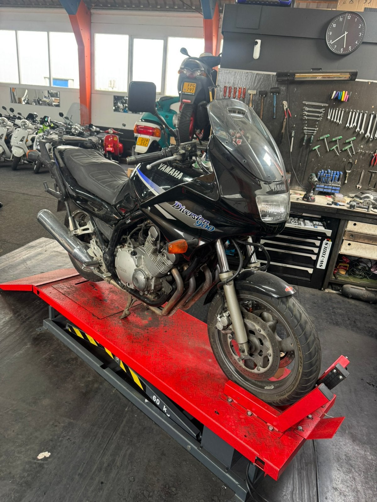 Yamaha diversion 900, Ophalen
