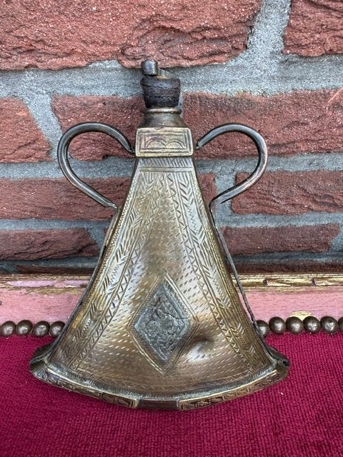 fraaie antieke Oosterse kruitfles-kruithoorn, Verzamelen, Ophalen of Verzenden, Landmacht, Overige gebieden, Overige typen