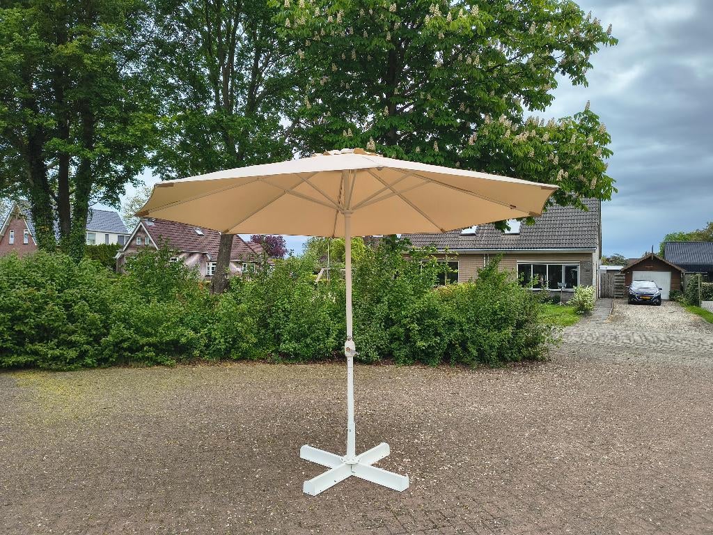 Parasol zandkleur rond 3,5 meter, Tuin en Terras, Parasols, Nieuw, Stokparasol, 3 tot 4 meter, Ophalen