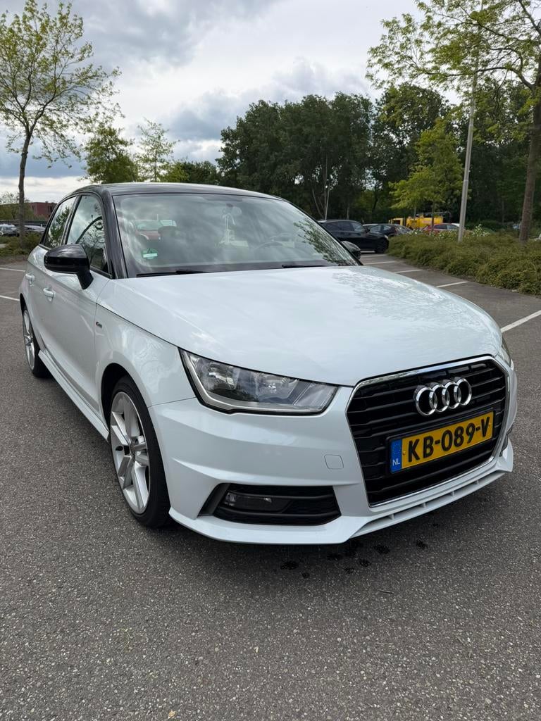 Audi A1 1.0 Tfsi 70KW Sportback 2016 Wit, Auto's, Audi, Particulier, A1, Benzine, B, Hatchback, Handgeschakeld, Origineel Nederlands