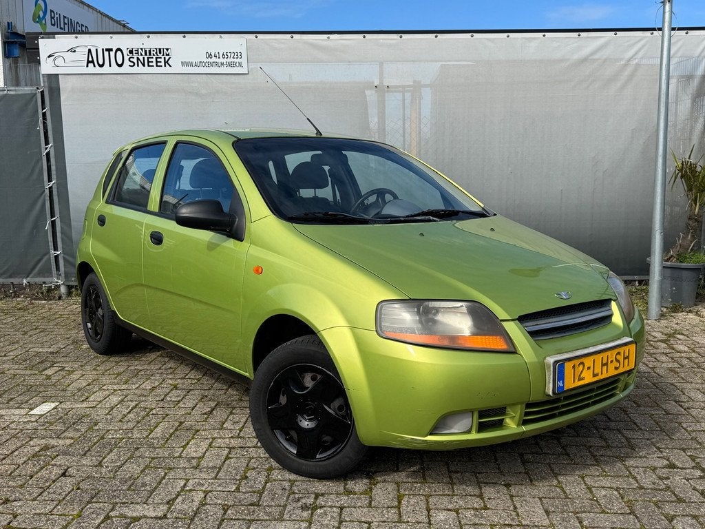 Daewoo Kalos 1.4 Spirit - APK 03-27 - Elektr ramen, Auto's, Daewoo, Stof, Zwart, 4 cilinders, Kalos