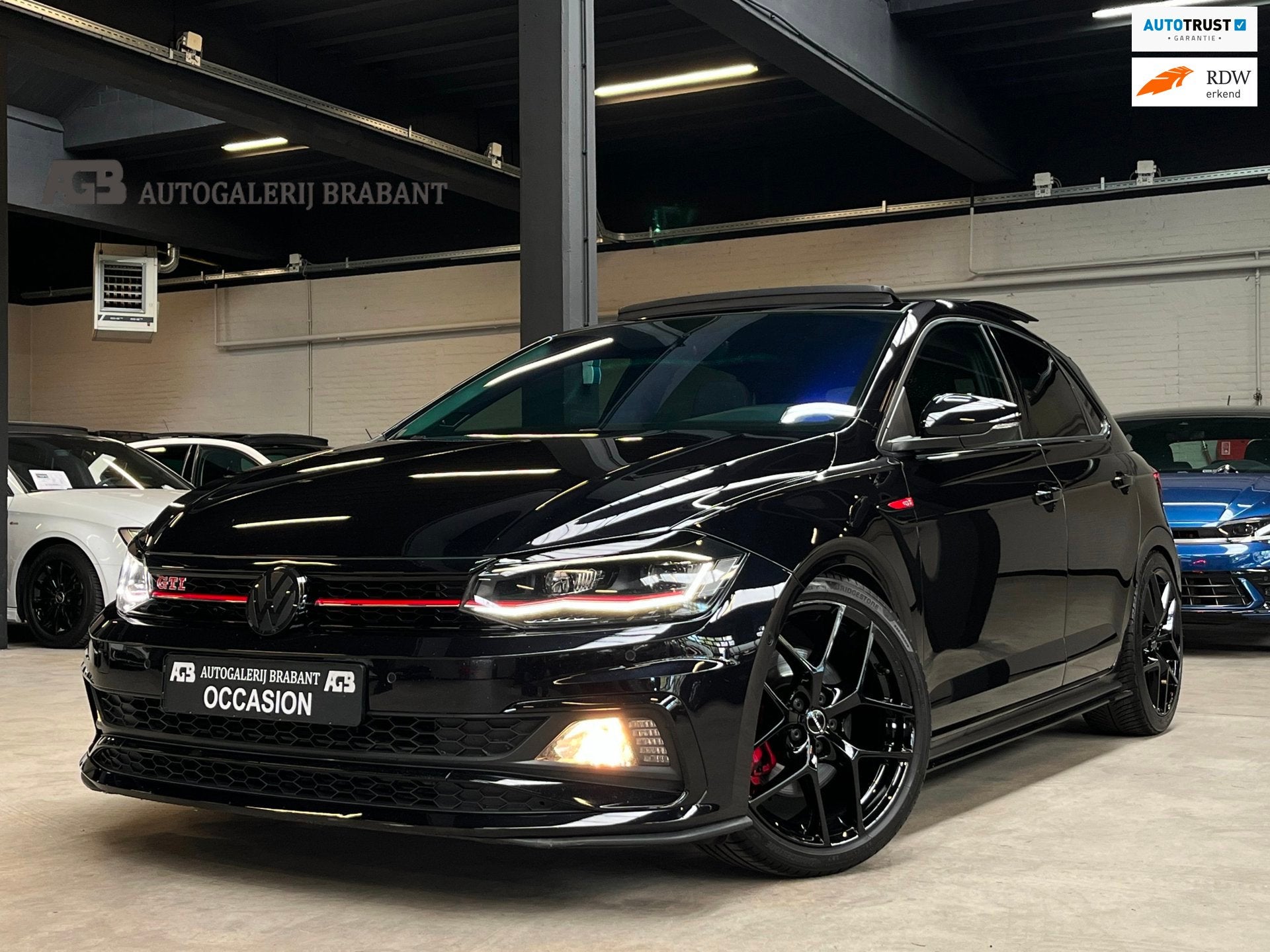 Volkswagen Polo 2.0 TSI GTI Beats/MaxtonPano/Carplay, Auto's, Dealer onderhouden, Stof, Gebruikt, Euro 6
