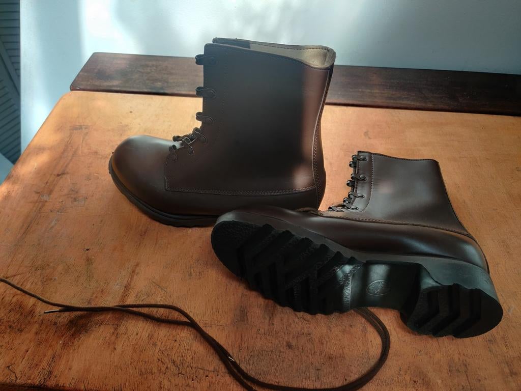 Ongebruikte Legerkistjes Maat 40 - Bruin, Ophalen of Verzenden, Nieuw, Bruin, Boots