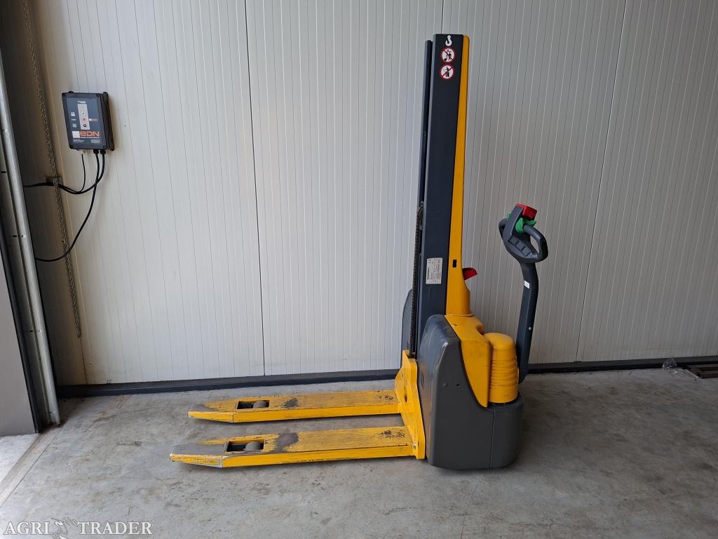 Jungheinrich emc 110 hefhoogte 165cm nieuwe accu`s, Gebruikt, -, Niet opgegeven, Ophalen of Verzenden