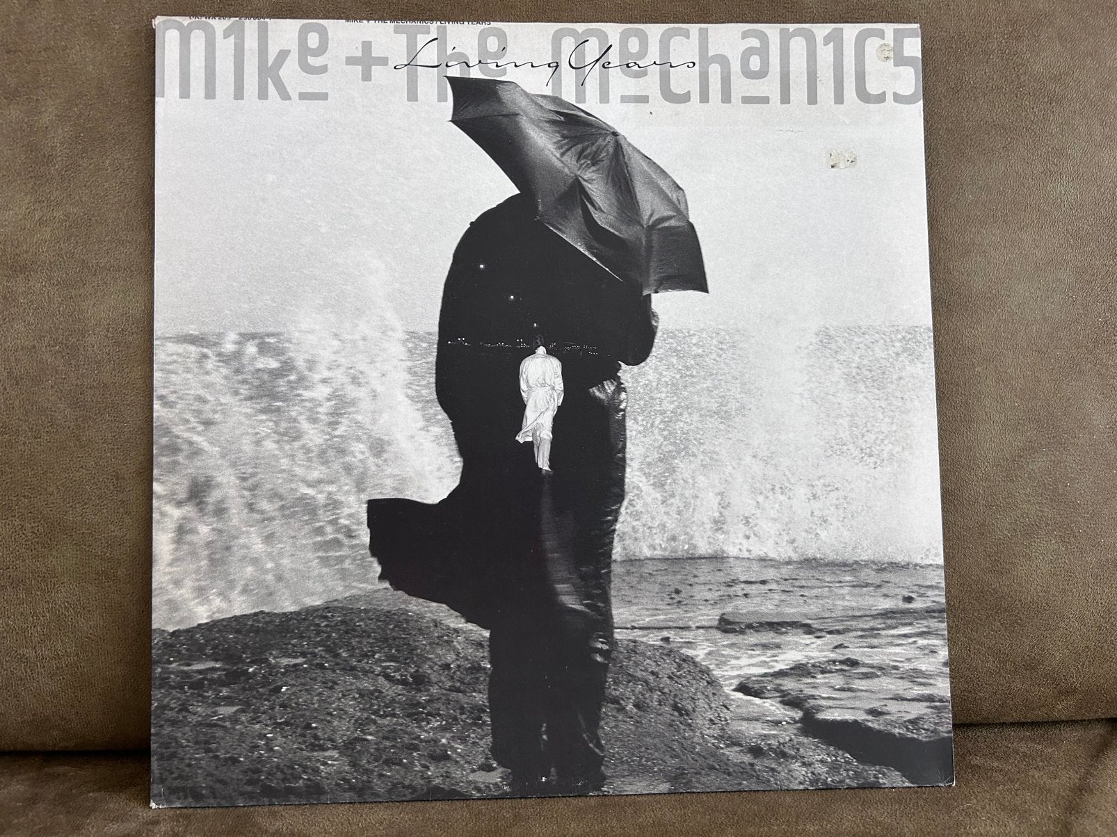 Mike & the Mechanics Living years, Ophalen of Verzenden, Zo goed als nieuw, 12 inch, Poprock