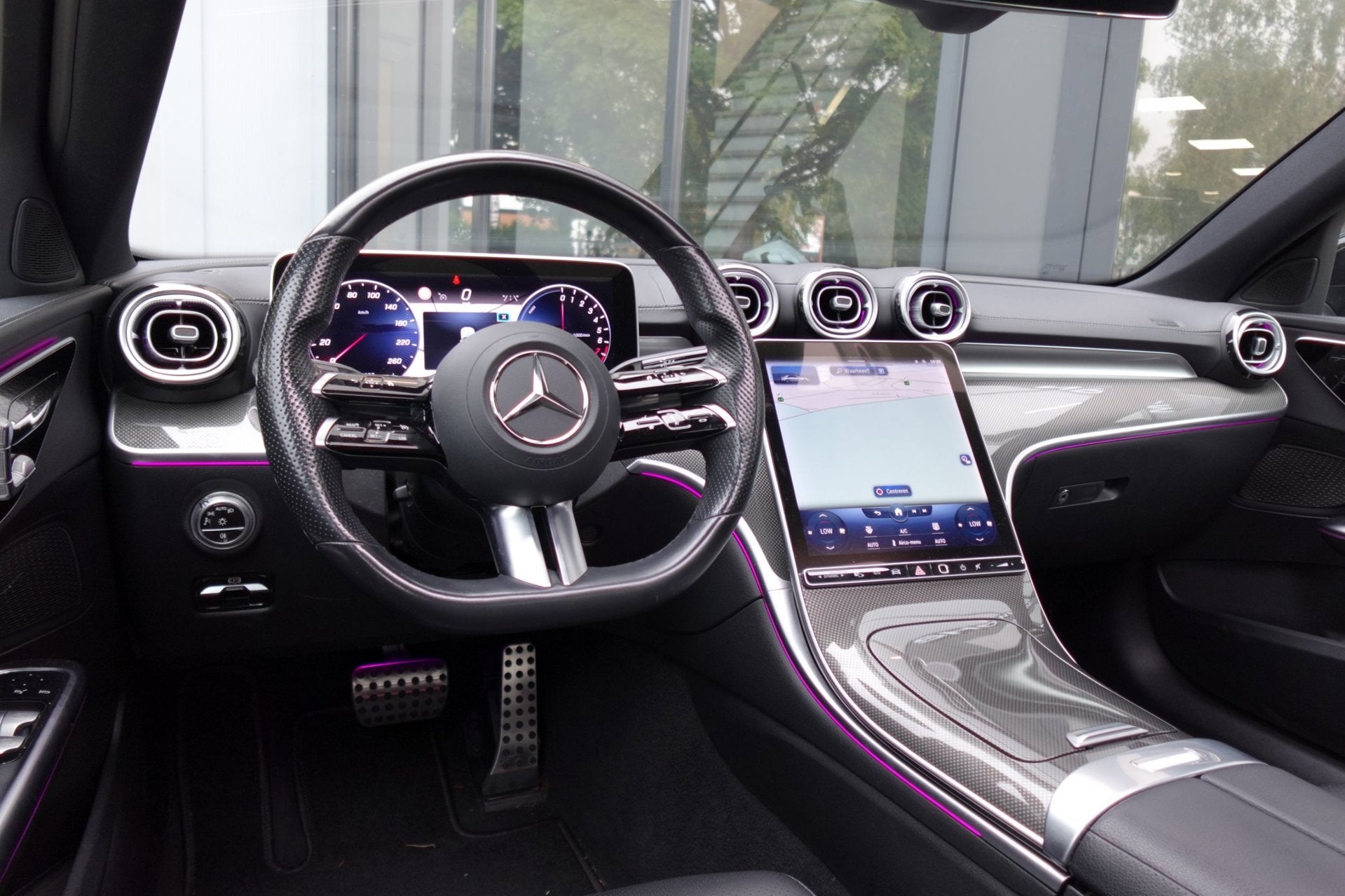 Mercedes-Benz C-klasse 300 e AMG MEMORY HUD PANO VOL', Auto's, Automaat, Gebruikt, Zwart, 4 cilinders