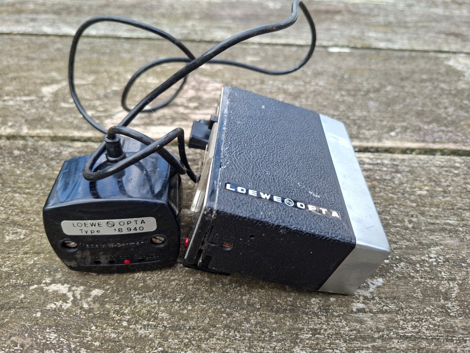 Loewe Opta Optatron 420c computer flitser met kabel, Overige merken, Gebruikt, Externe flitser, Inclusief accessoires