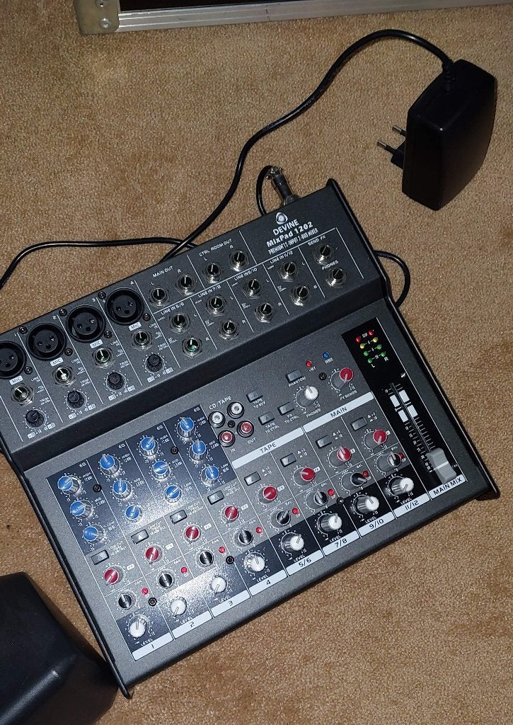 Nieuwe Mengtafel Devine mixpad 12 kanaal mixer dj disco live, Ophalen of Verzenden, Nieuw, 10 tot 20 kanalen, Microfooningang