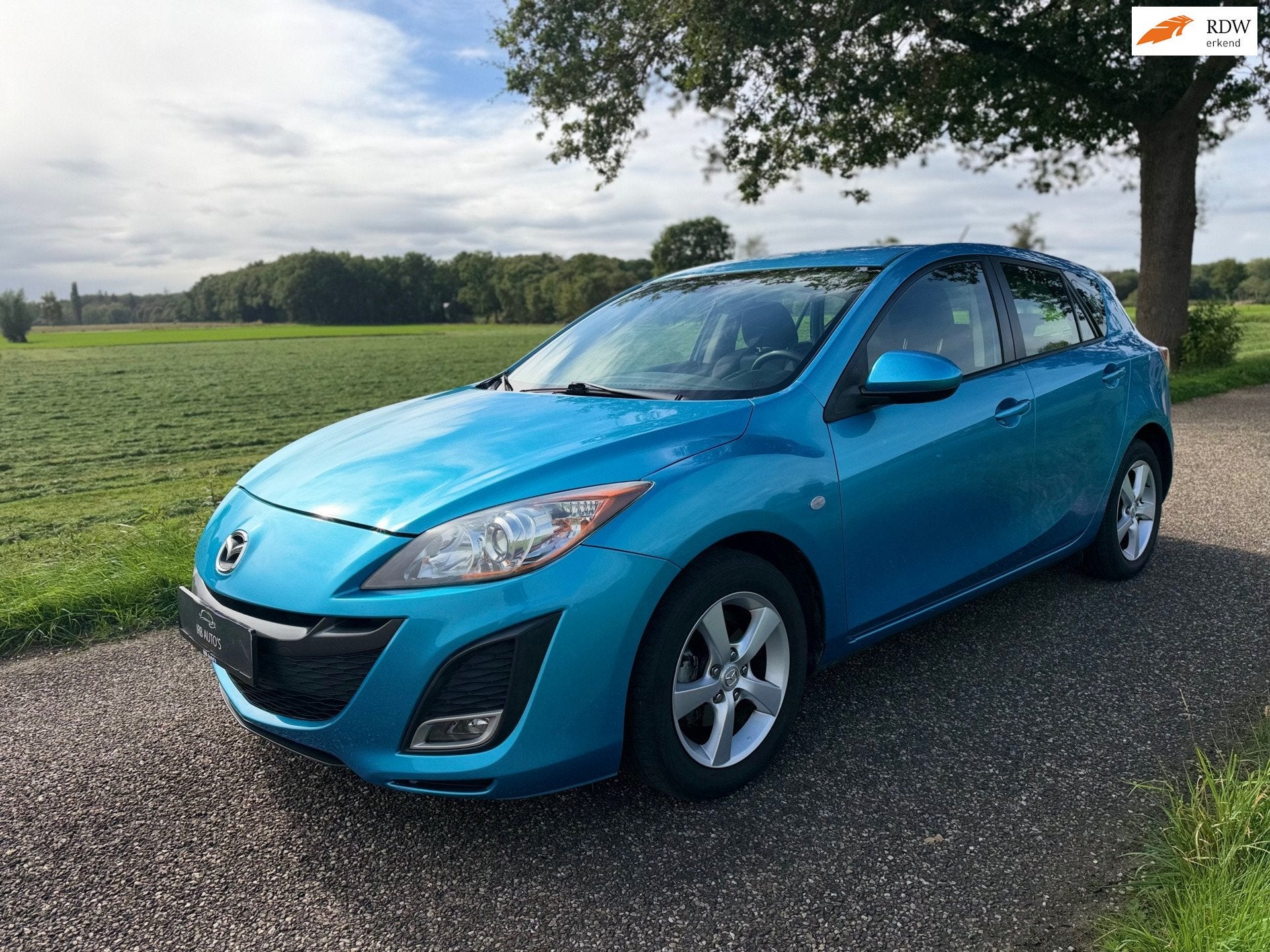 Mazda 3 1.6 Business CRUISECONTROL / AIRCO / PARKEERSENSOREN, Voorwielaandrijving, 4 cilinders, Blauw, Origineel Nederlands