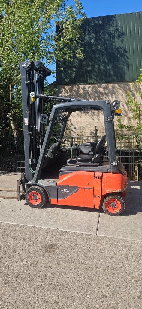 Linde E16p 1600kg triplo 6m (bj 2018), Zakelijke goederen, Machines en Bouw | Heftrucks en Intern transport, 1000 tot 2000 kg