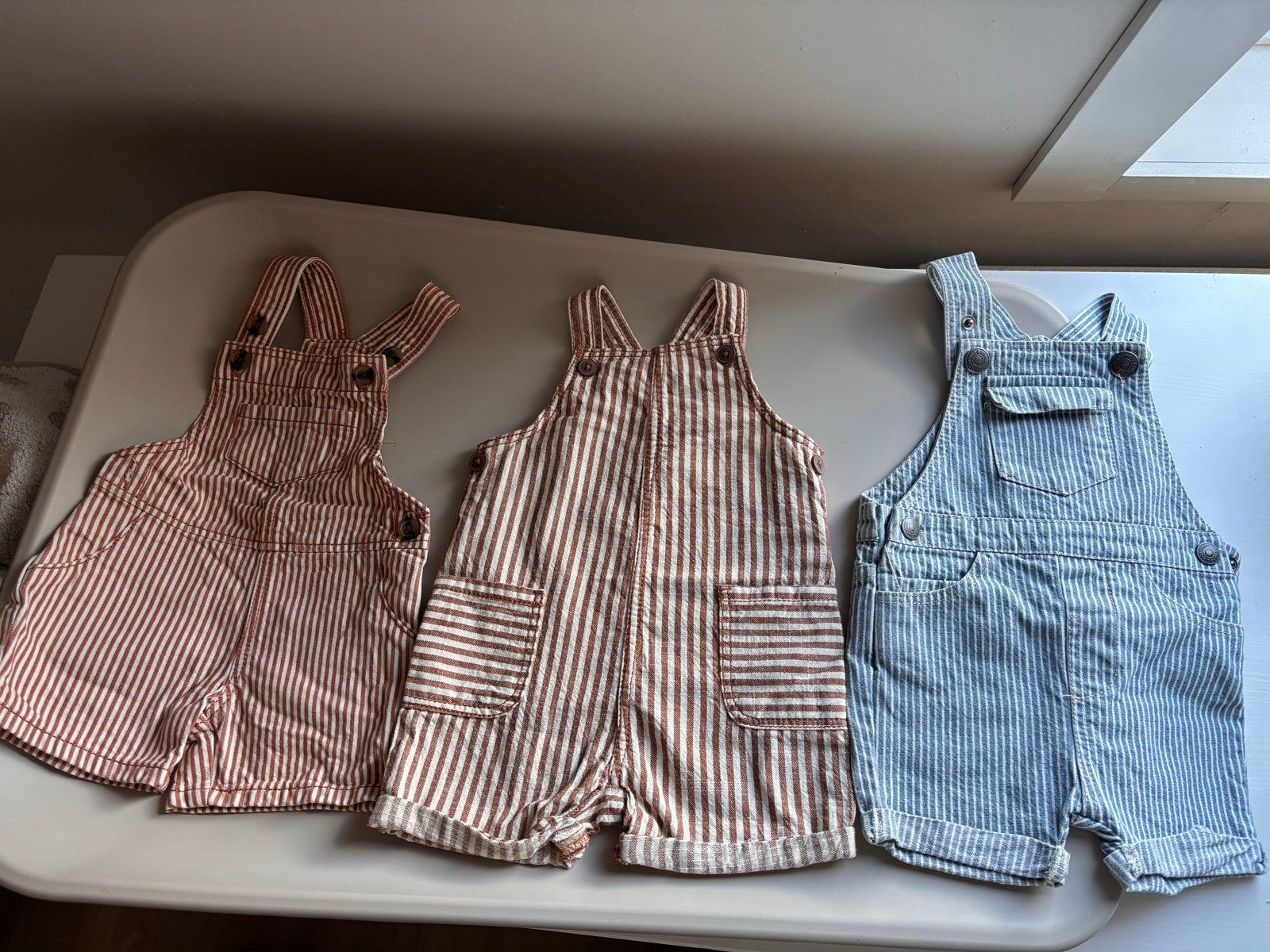 Set van 3 gestreepte baby tuinbroekjes maat 62., Ophalen of Verzenden, Zo goed als nieuw, Jongetje of Meisje