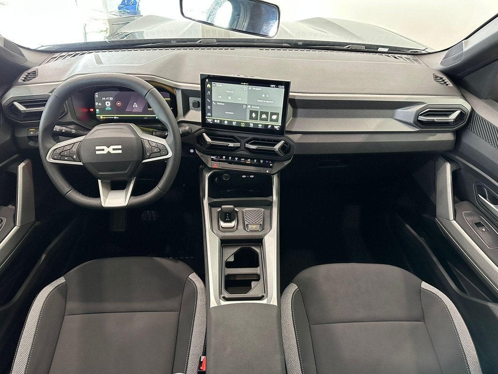 Dacia Bigster 1.8 Hybrid 155 Journey | Pack Assist | Pack Wi, Stof, Met garantie (alle), Zwart, Bedrijf