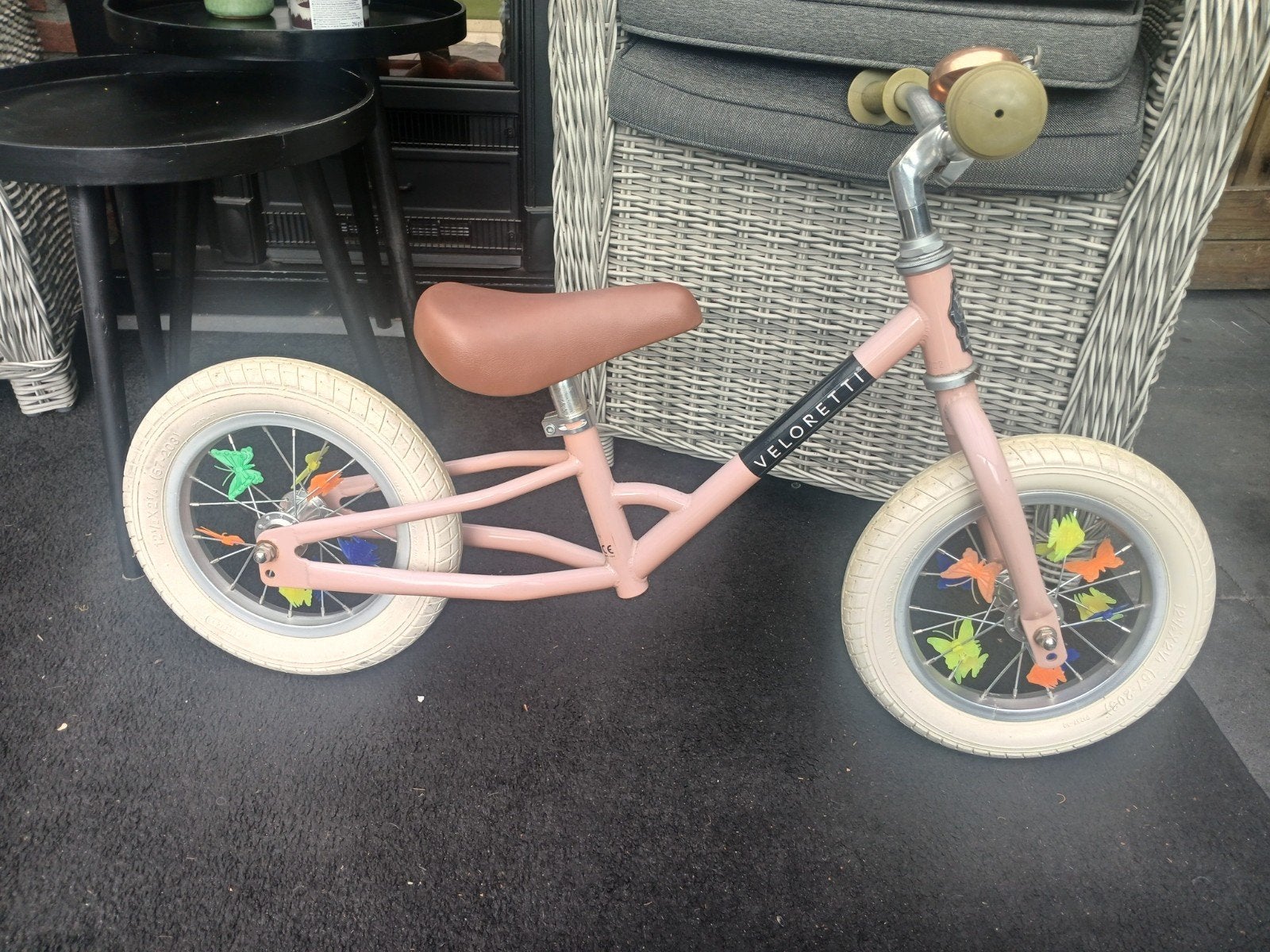Veloretti loopfiets roze - Zo goed als nieuw, Ophalen, Zo goed als nieuw