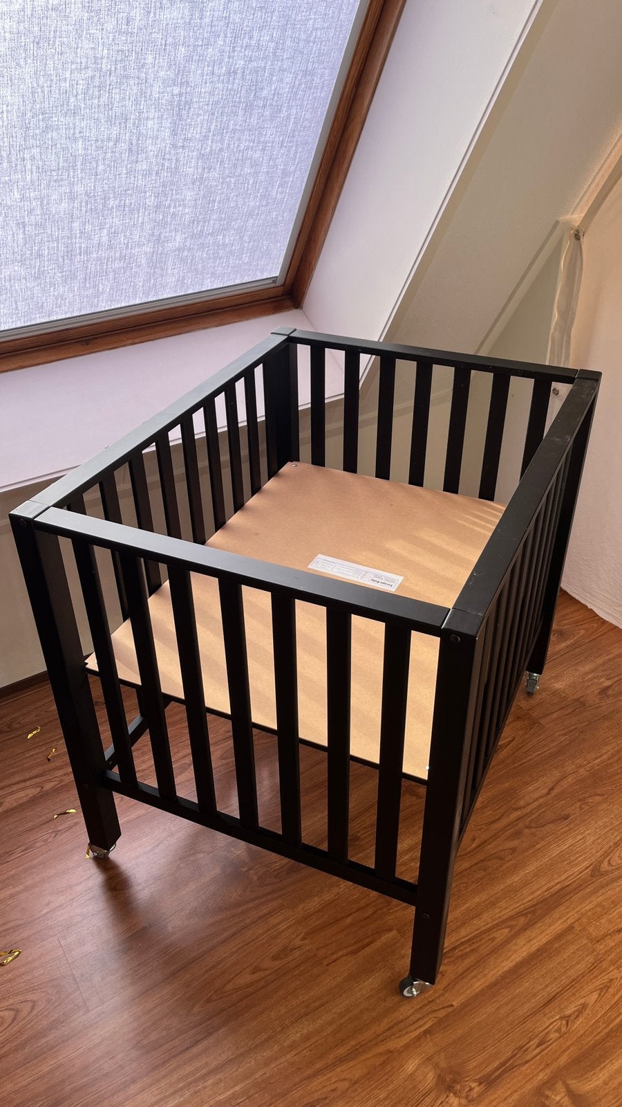 Europe Baby Box (zonder lade en boxkleden), Ophalen, Gebruikt, Rechthoekig, In hoogte verstelbaar