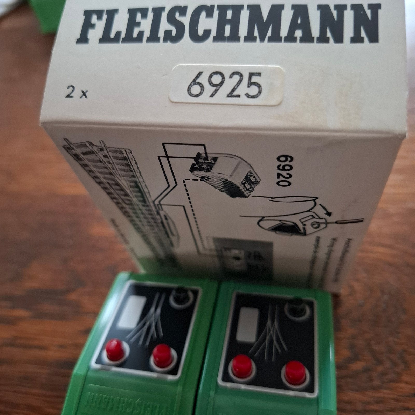 Fleischmann 3 weg schakelaar, Gelijkstroom, Fleischmann, Ophalen of Verzenden, Nieuw