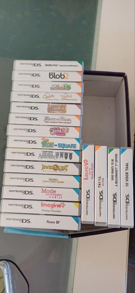 Nintendo DS Lite met 18 spellen en accessoires, Spelcomputers en Games, Games | Nintendo DS, Avontuur en Actie, Gebruikt, Gekoppelde computers