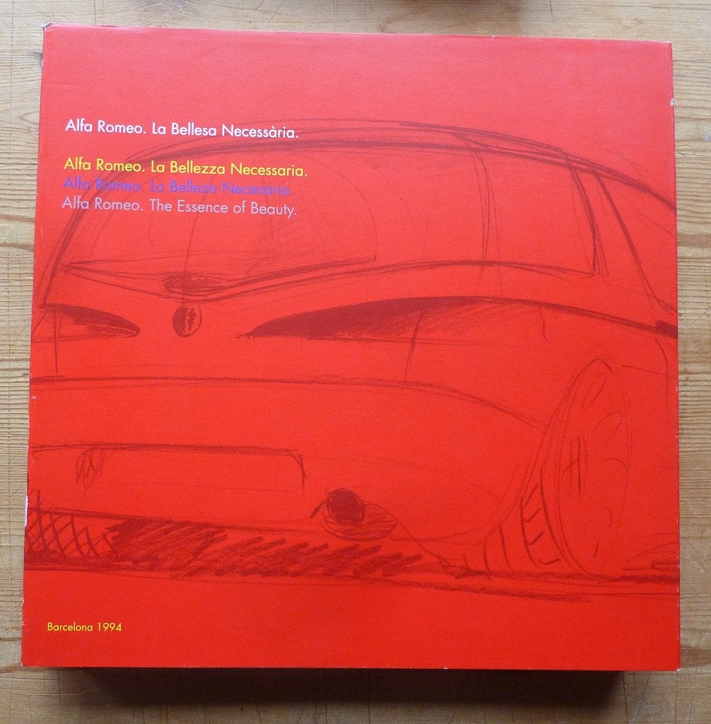 Alfa Romeo. La Bellezza Necessaria. Barcelona 1994, Boeken, Auto's | Boeken, Gelezen, Alfa Romeo, Diverse auteurs, Ophalen of Verzenden