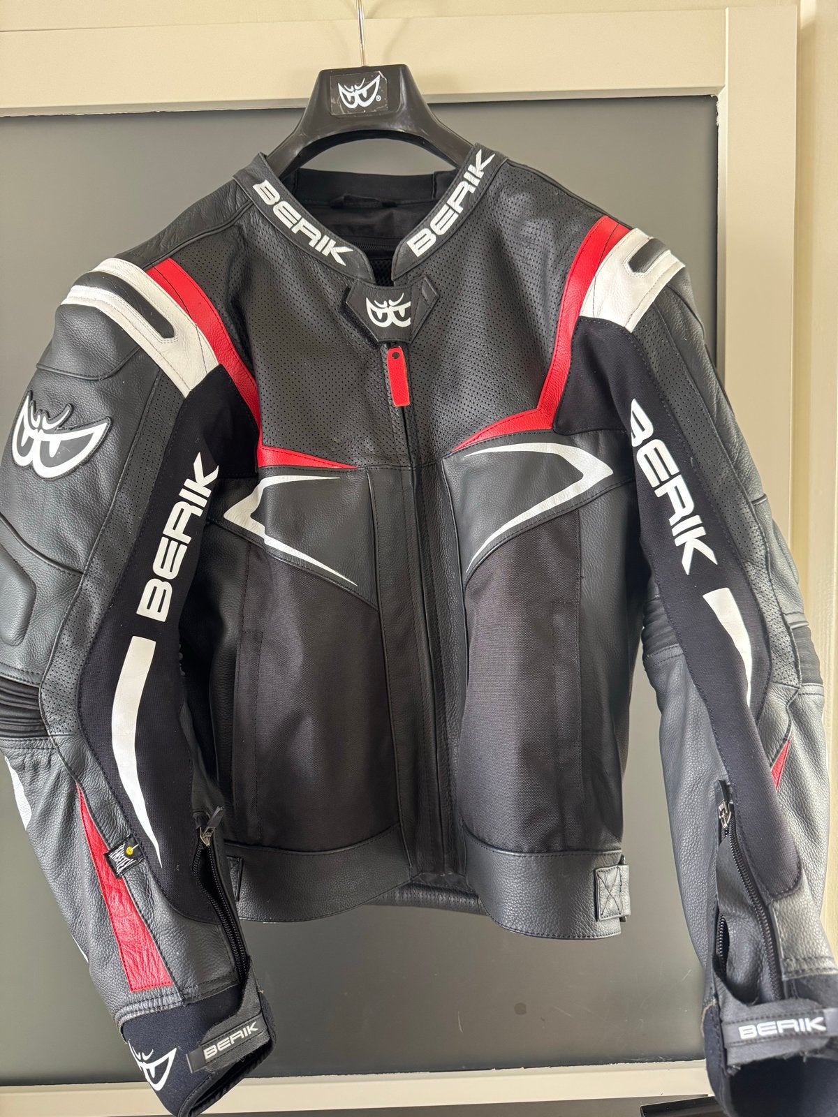 2x Berik Motorjacks - Leer en Textiel - Maat 54, Ophalen of Verzenden, Tweedehands, Heren, Jas | leer