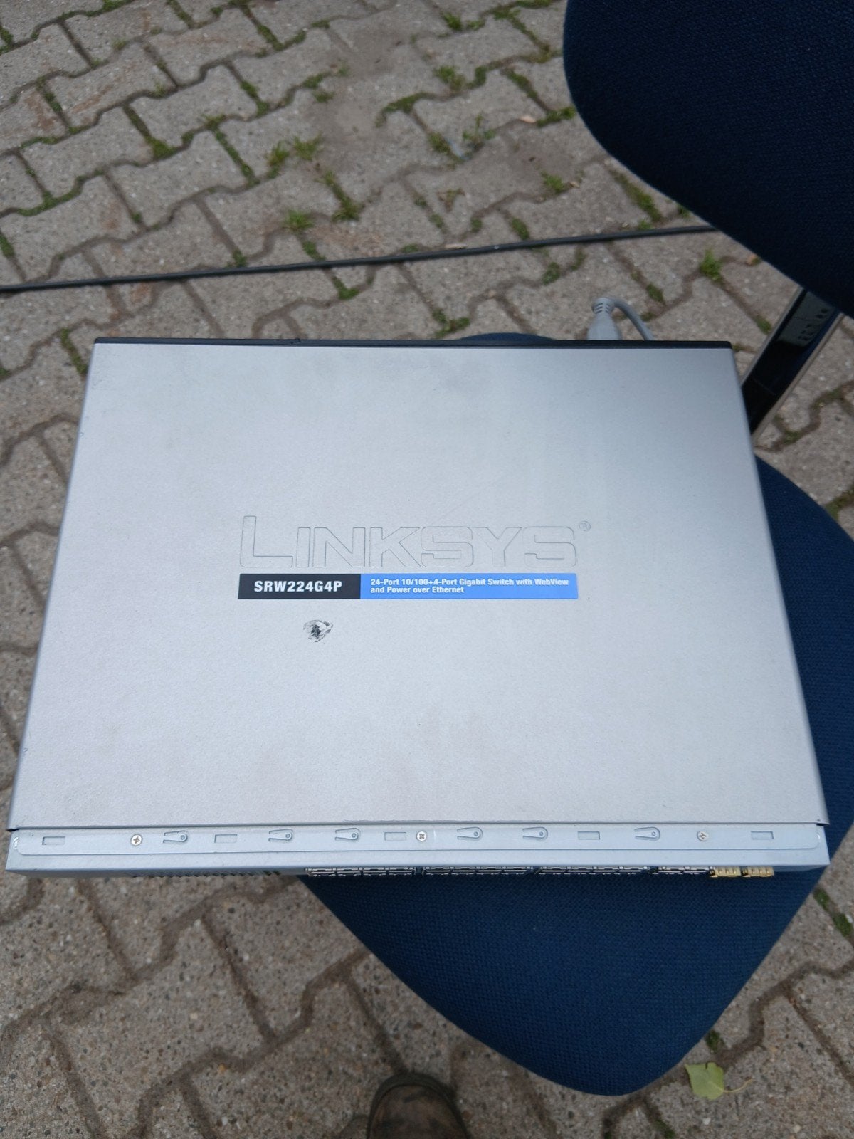 Linksys SRW224G4P 24-poorts Gigabit Switch met PoE, Computers en Software, Netwerk switches, Ophalen