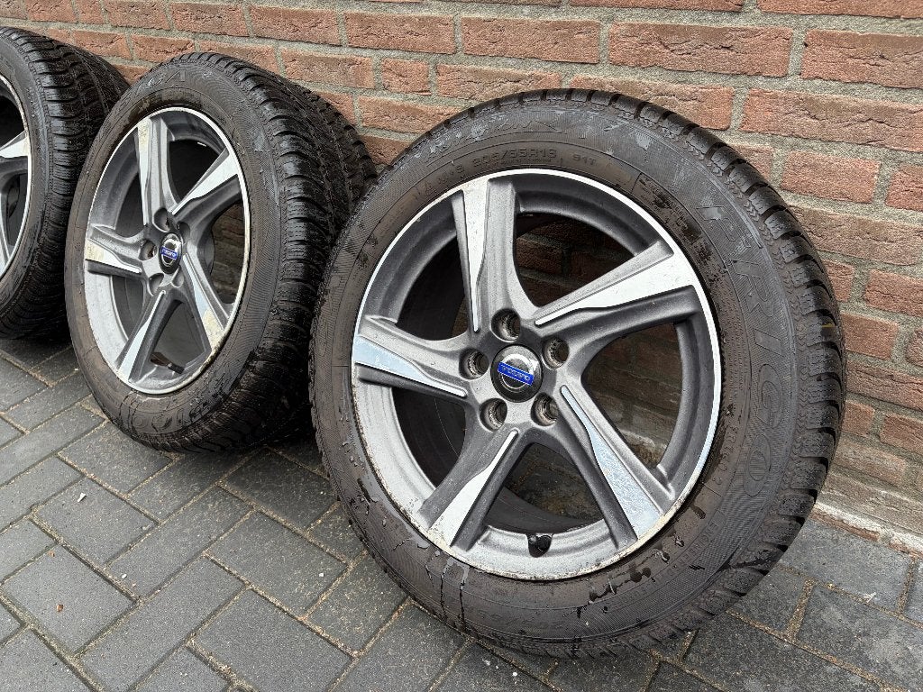 16 Inch Originele Volvo V40 winterbandenset met zgan banden, Ophalen, Gebruikt, 16 inch, Banden en Velgen