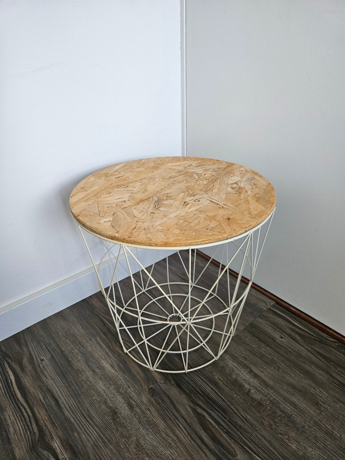 Bijzettafel / opbergmand van draadstaal en gechipt hout, Ophalen, Minder dan 45 cm, Minder dan 55 cm, Gebruikt