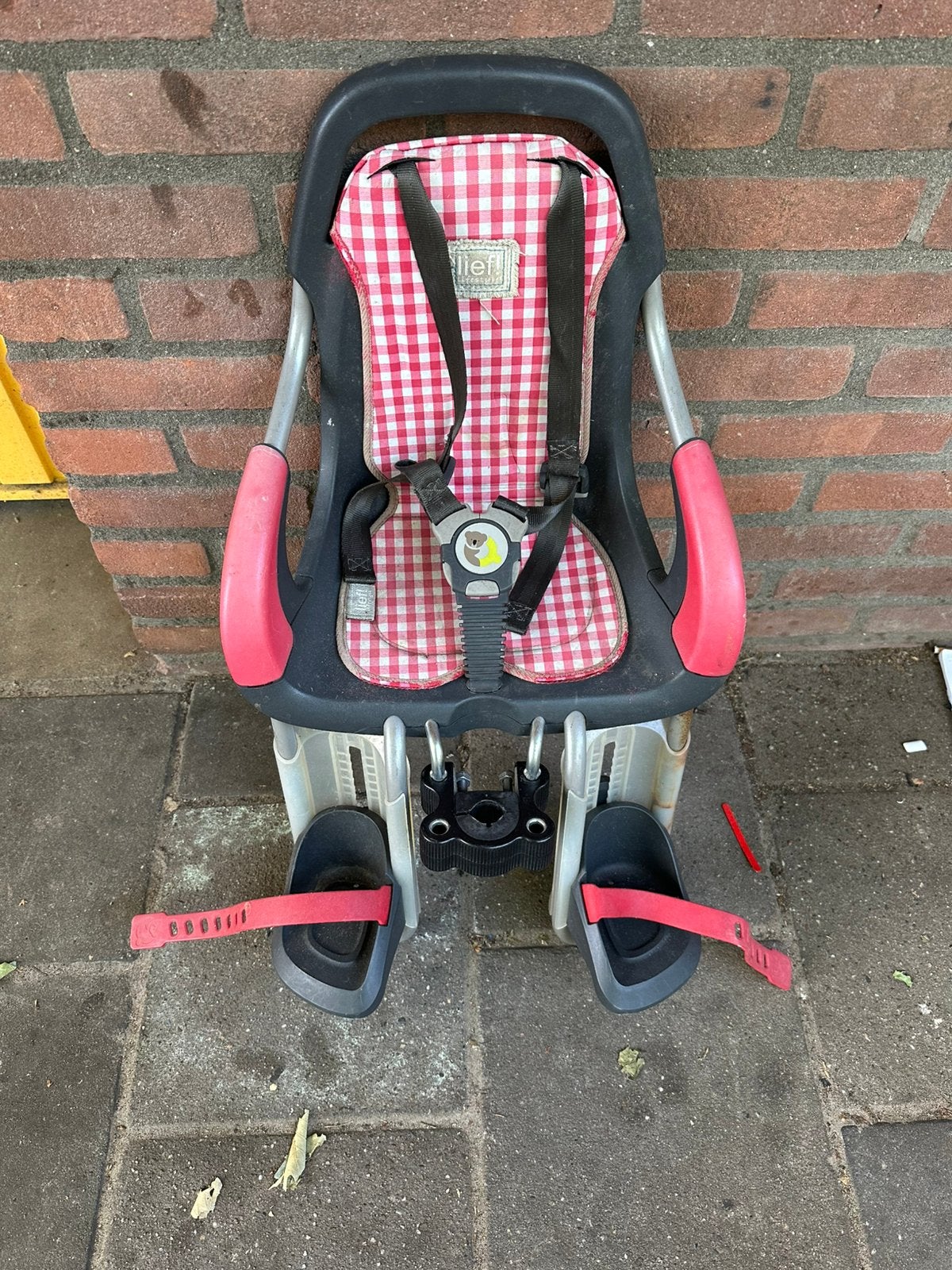 Fiets Voorzitje met bevestiging compleet, Ophalen, Zo goed als nieuw
