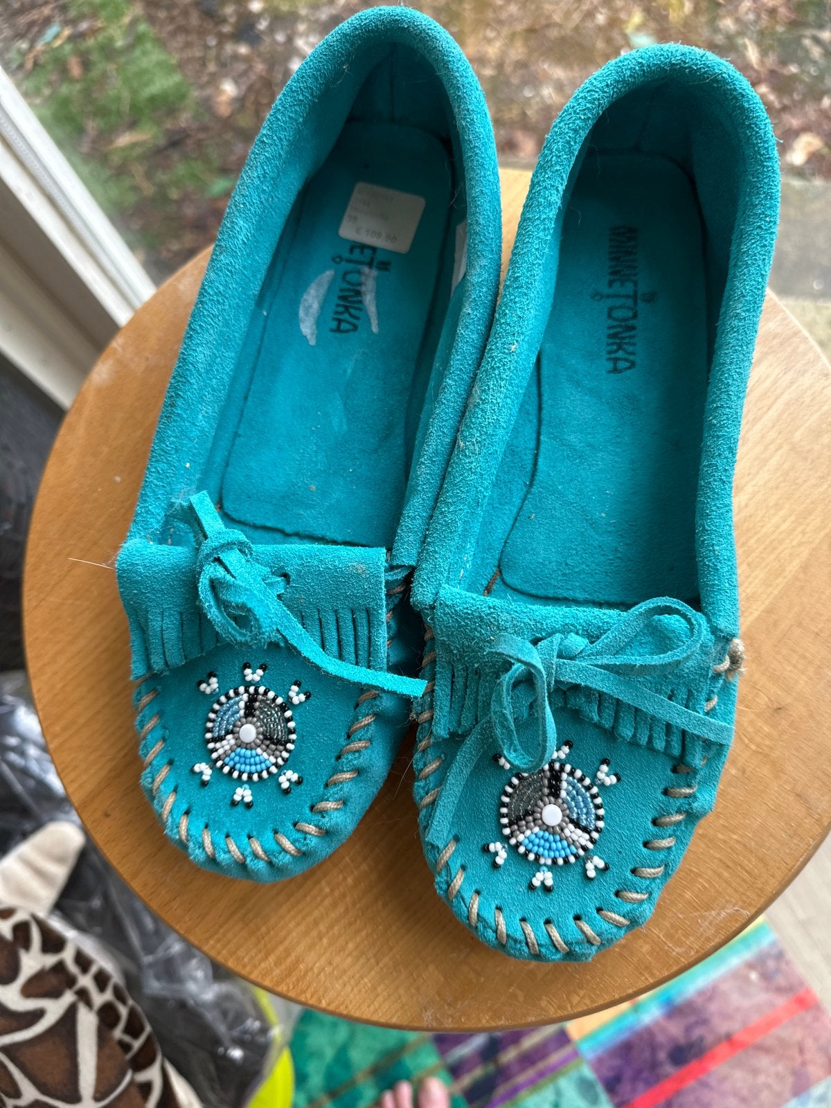 Minnetonka Moccasins - Turquoise met kralen, Ophalen, Zo goed als nieuw, Overige kleuren, Instappers