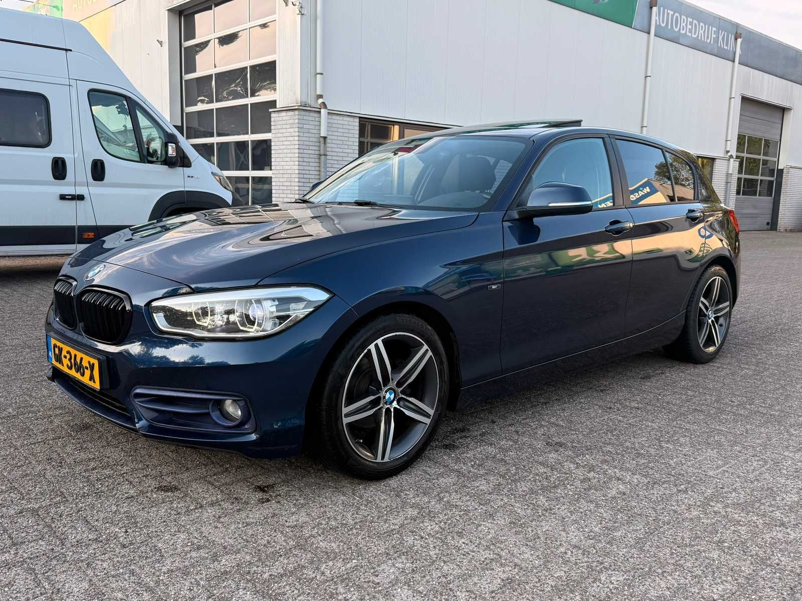 2015 BMW 1-serie 116d EDE Sport Personenauto, Auto's, 1-Serie, Achterwielaandrijving, Gebruikt, Blauw