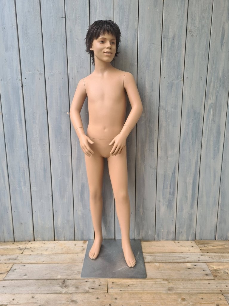 etalagepop jongen 140 cm Hans Boodt paspop 18, Ophalen of Verzenden, Overige soorten, Overige gebieden, Overige typen