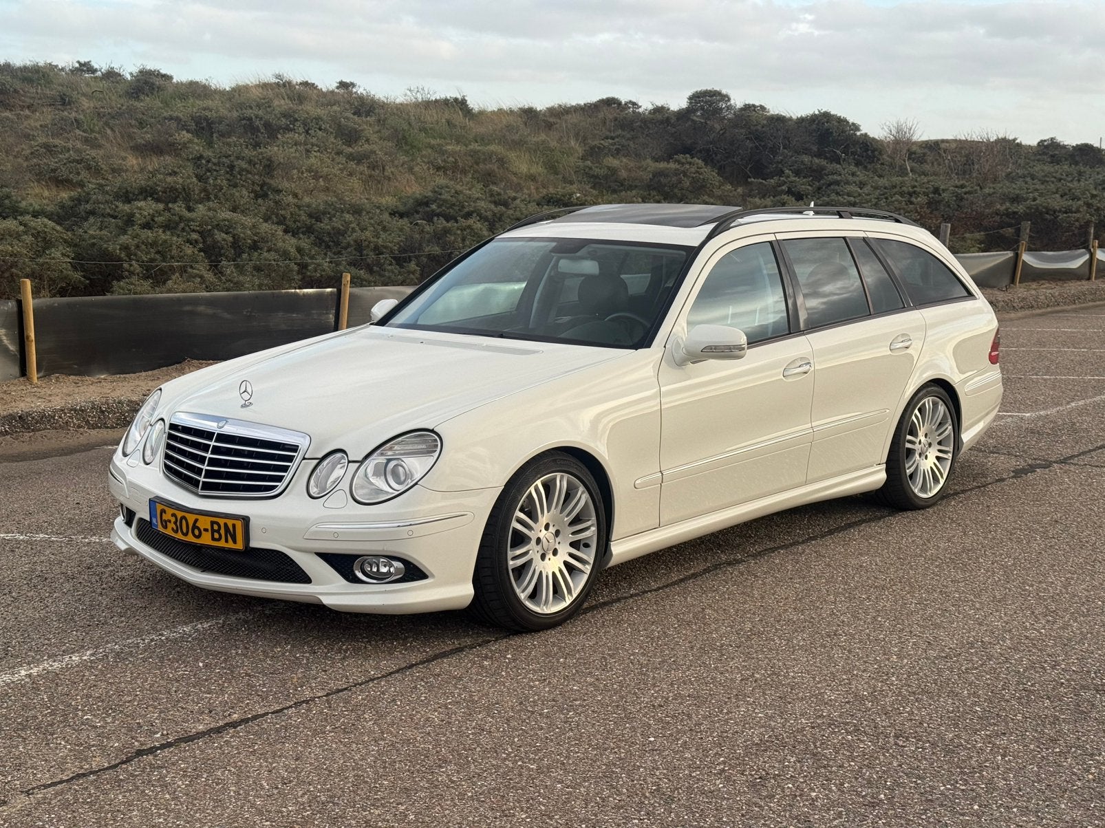 Mercedes-Benz E500 AMG pakket | Youngtimer | Pano, Automaat, Leder, Stationwagon, 388 pk