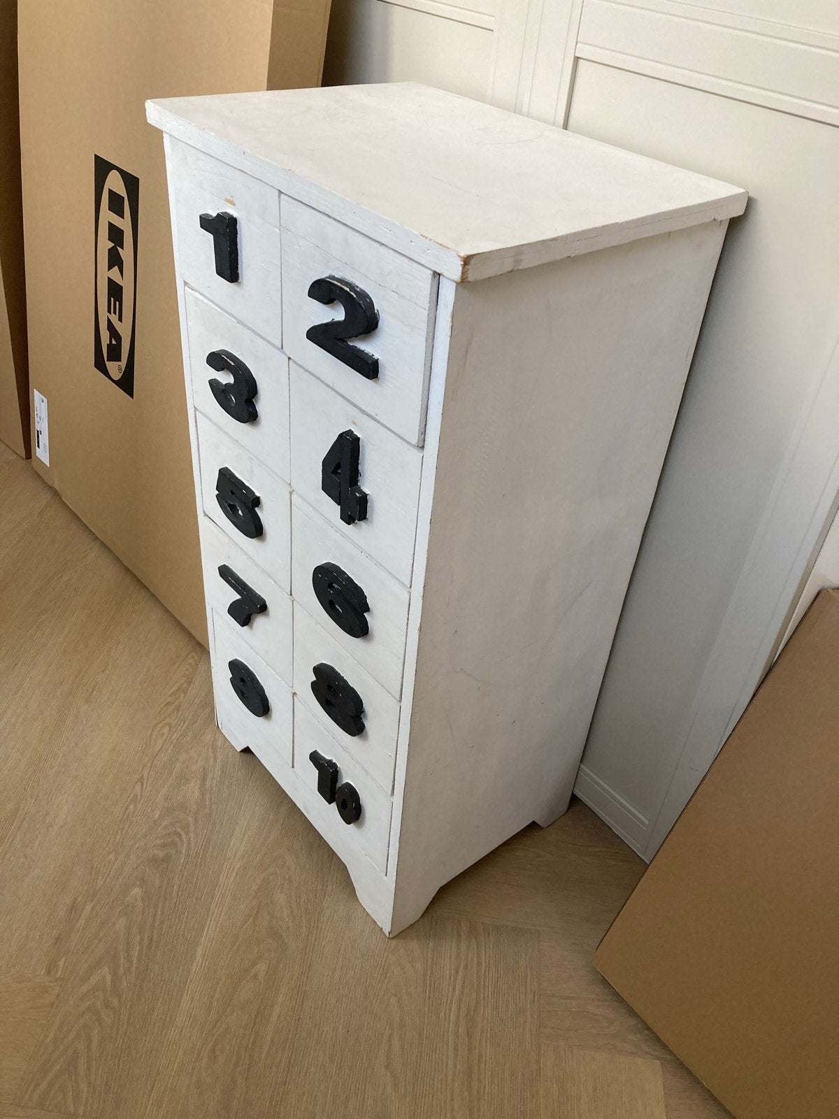 Gratis ladekast met nummers - 10 laden, Ophalen, Minder dan 50 cm, Gebruikt, 5 laden of meer