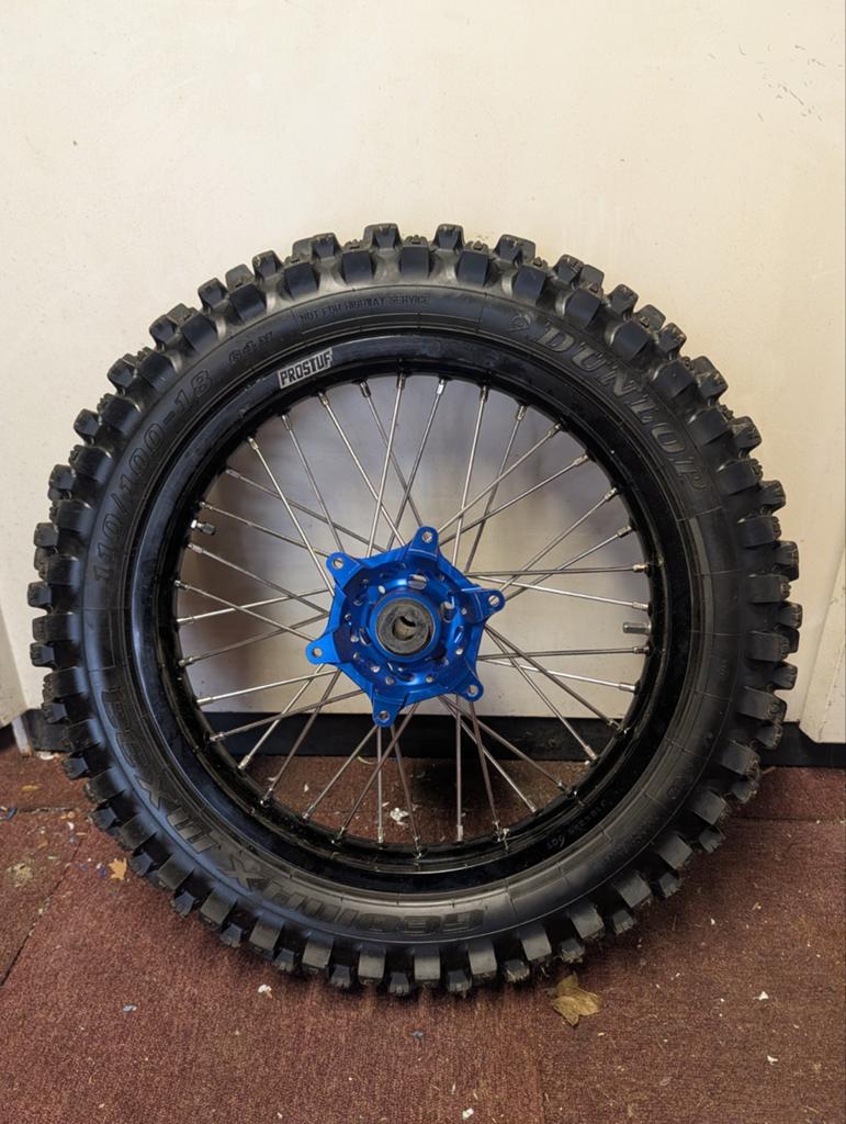 Prostuf Crossmotor achtwiel met band - 18 inch - Goede staat, Motoren, Ophalen