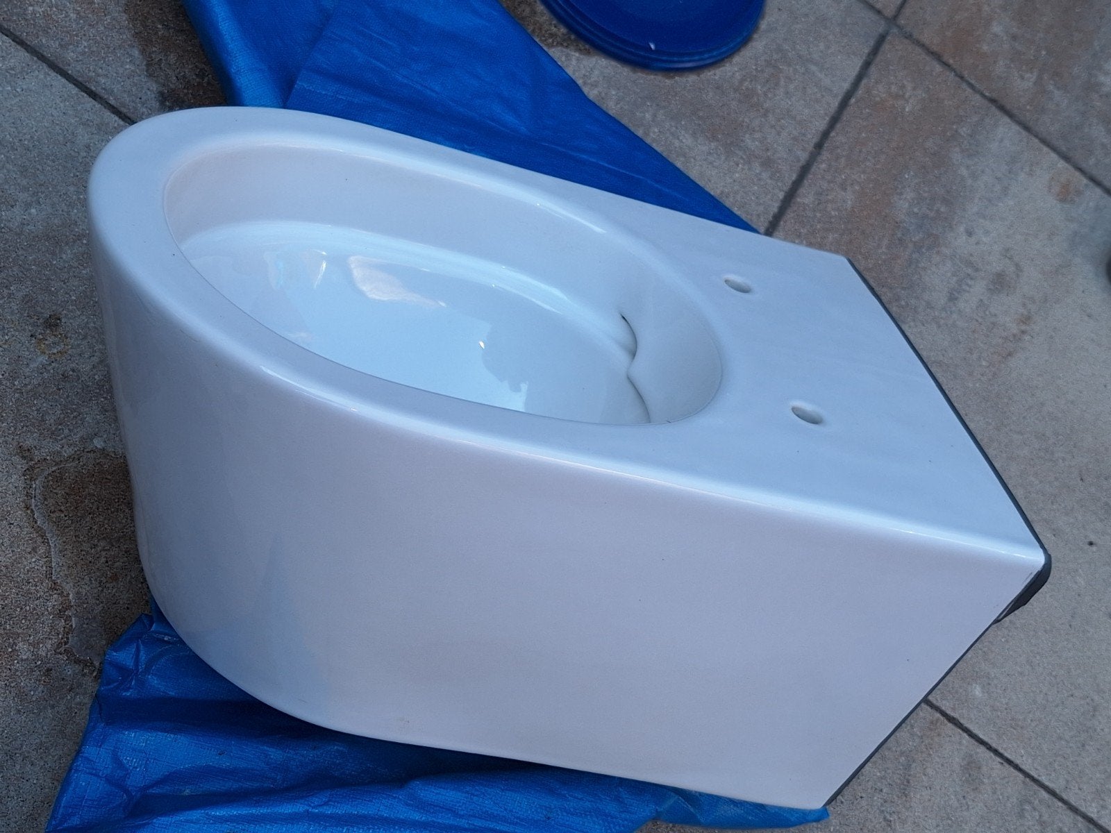 Nieuw wandcloset met softclose toiletzitting, Ophalen of Verzenden, Nieuw, Toilet