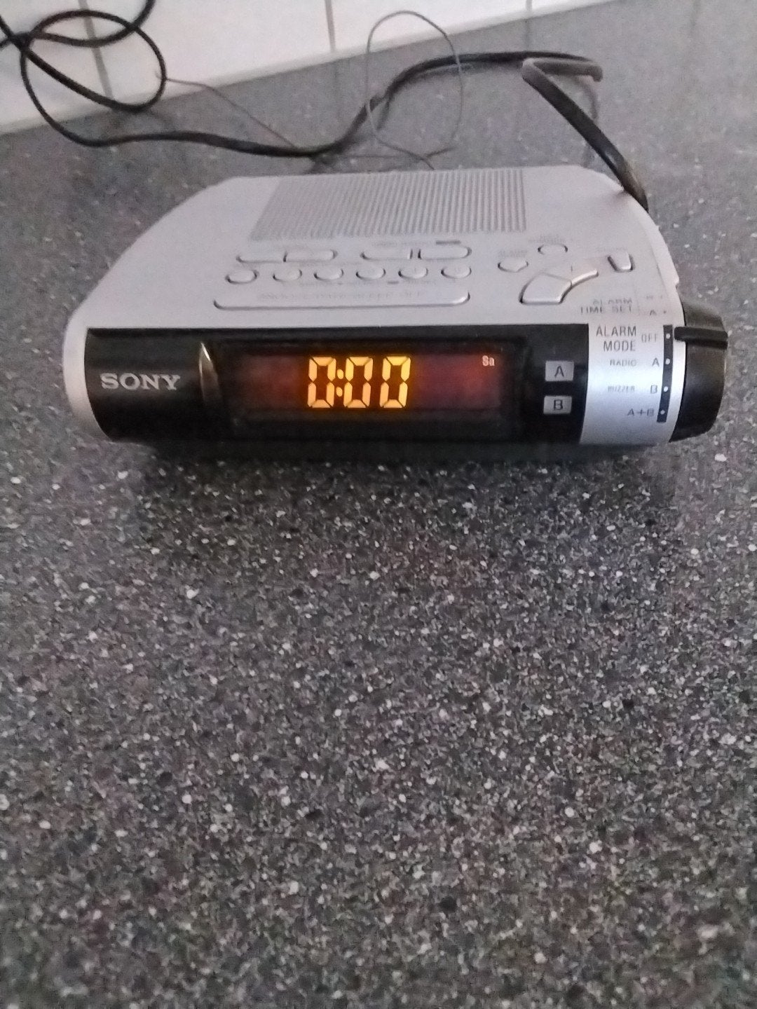 Sony Dream Machine Wekkerradio - Compact en Functioneel, Ophalen, Gebruikt, Radio