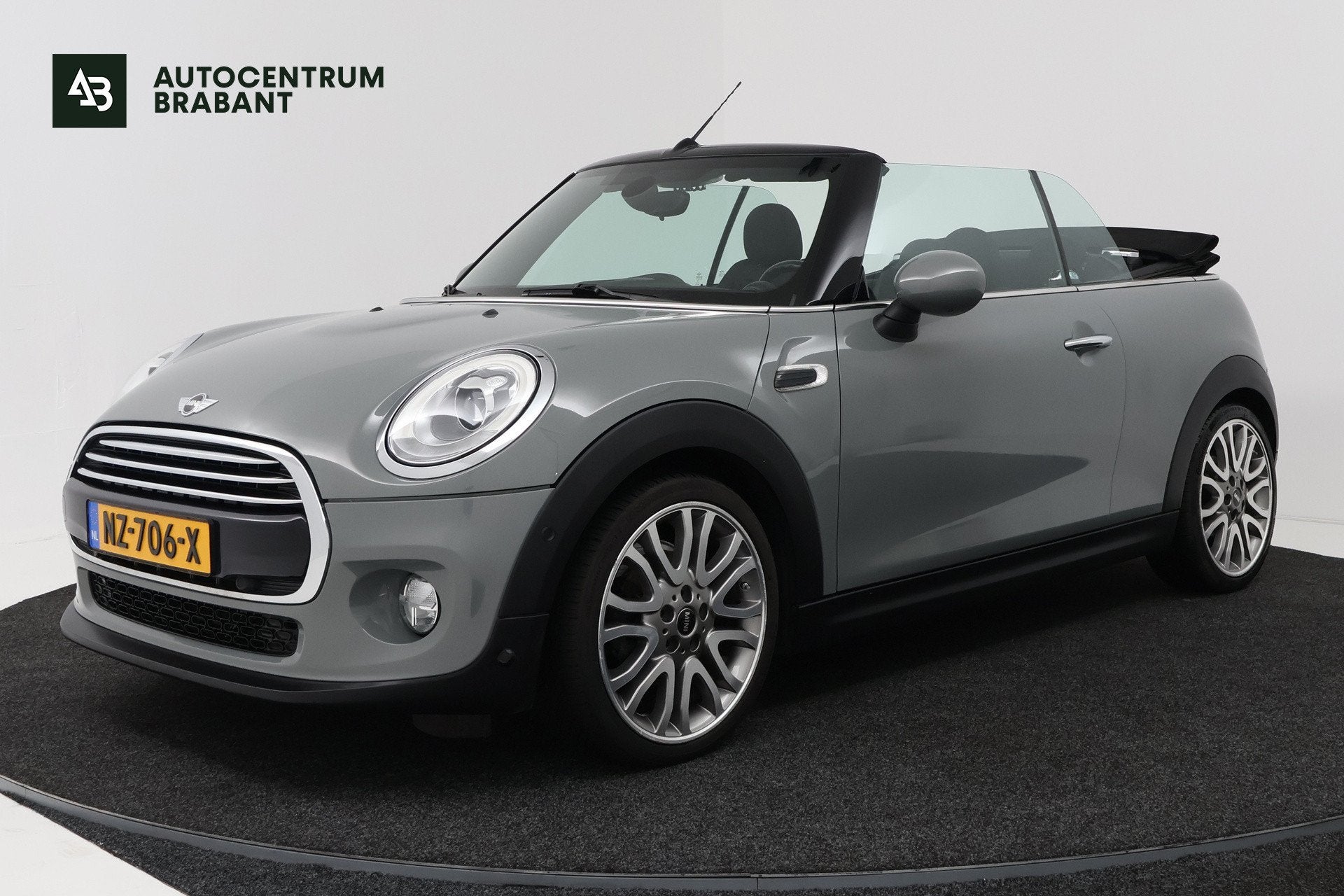 Mini Cabrio 1.5 Cooper Pepper Serious Business (STOELVERWARM, Auto's, Mini, Voorwielaandrijving, 136 pk, Gebruikt, Cabriolet