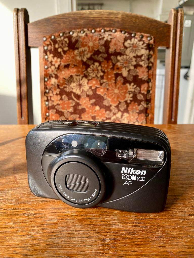 Nikon Zoom 100 AF camera, 35mm film, Audio, Tv en Foto, Fotocamera's Analoog, Ophalen of Verzenden, Zo goed als nieuw, Compact