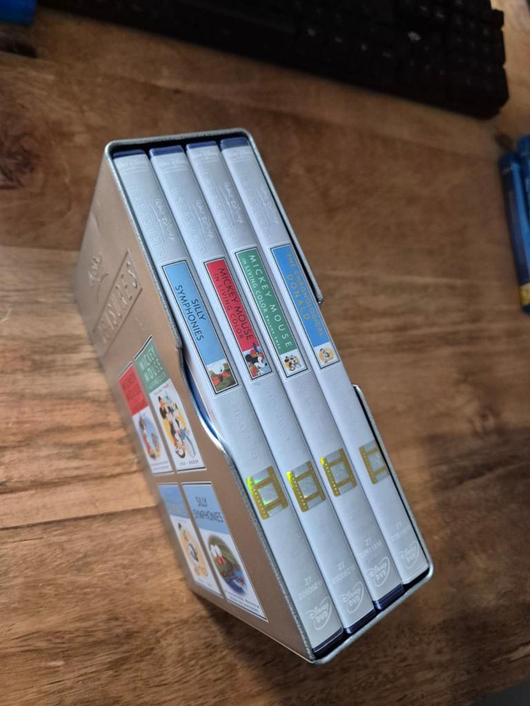 Disney treasures box, Ophalen, Tekenfilm, Zo goed als nieuw, Alle leeftijden
