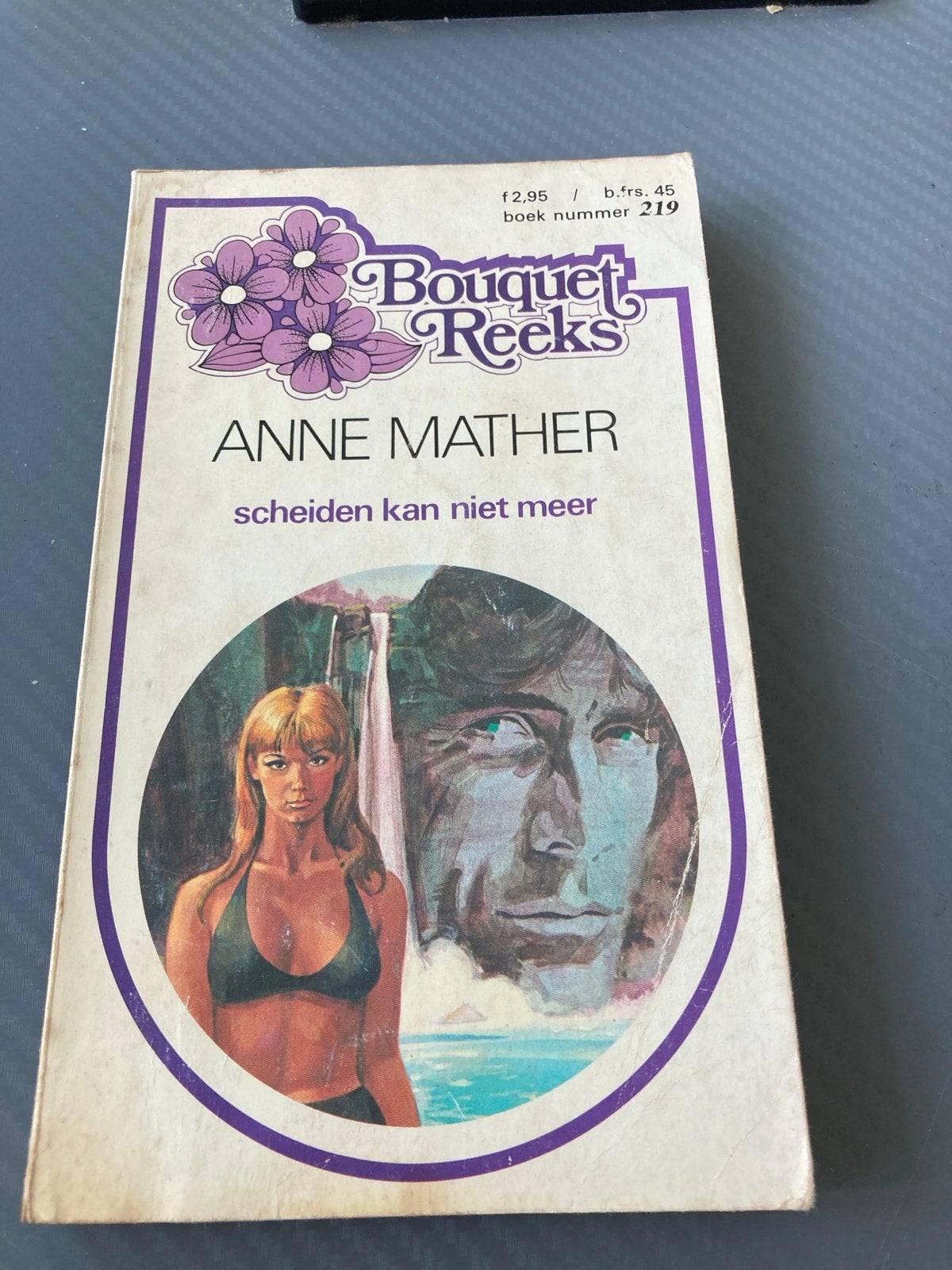 Bouquet Reeks - Anne Mather - Scheiden kan niet meer, Ophalen of Verzenden, Gelezen