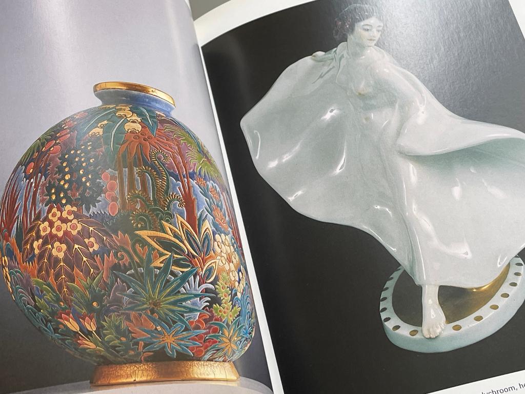 design boek Wat is art nouveau en art deco waard deel 1 en 2, Boeken, Ophalen of Verzenden, Zo goed als nieuw, Overige onderwerpen